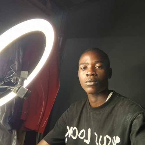 ZEE  B. profile photo