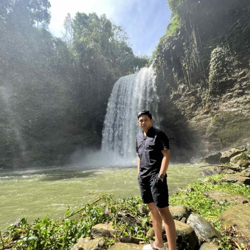 Jhon Mark V.