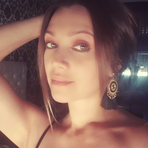 Lana L.
