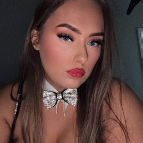 courtney b. profile photo