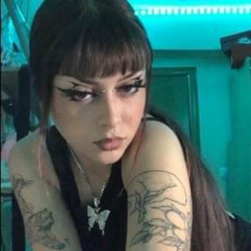 Mari B.