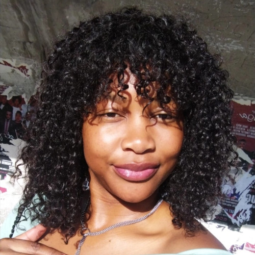 Nelvia L. profile photo