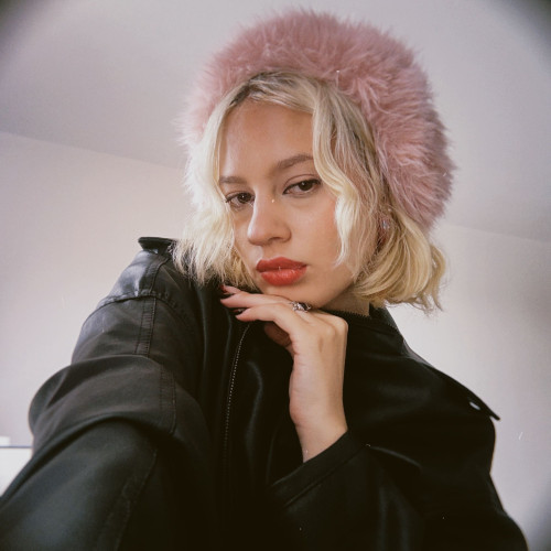 Mar F. profile photo