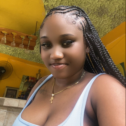 Tia D.