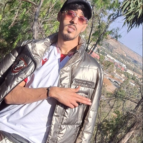 Nassim L.