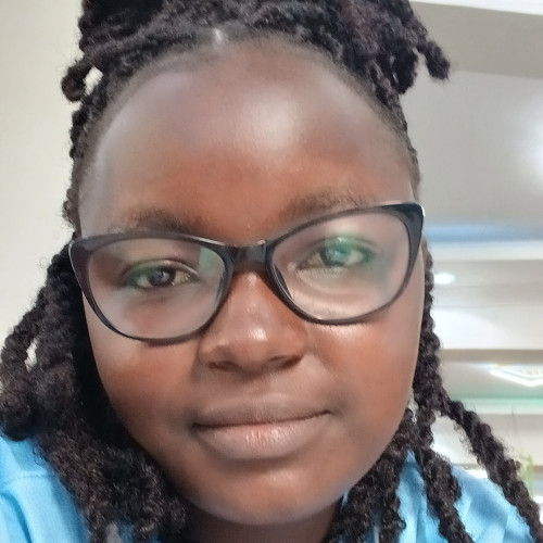 Essi J. profile photo