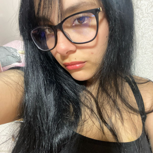Luciana V.