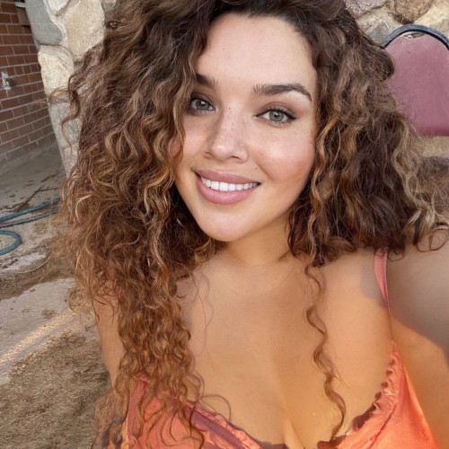 Mica  M.