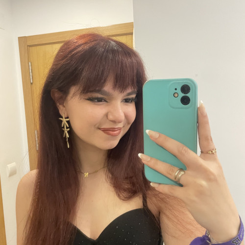 Nuria V. profile photo