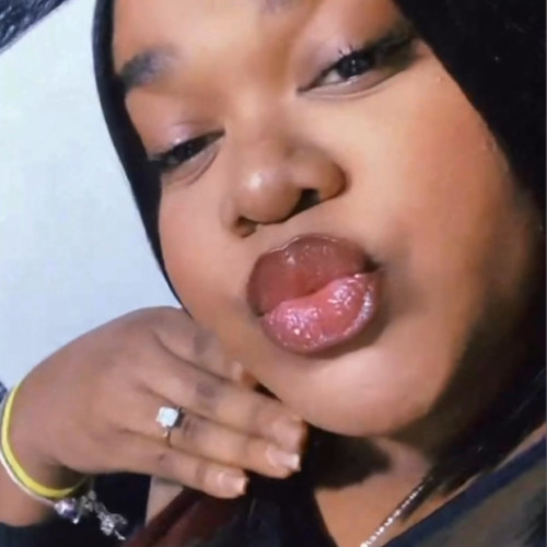 Analia v. profile photo