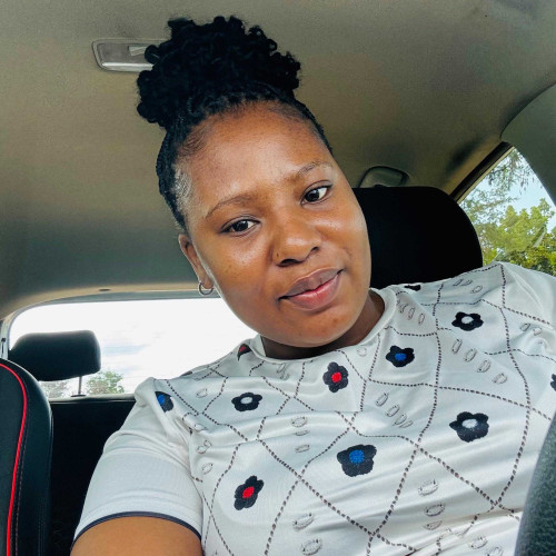 Dineo M. profile photo