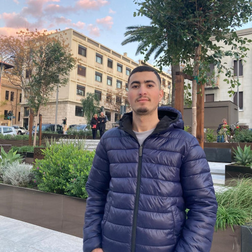 Abdelkarim  .