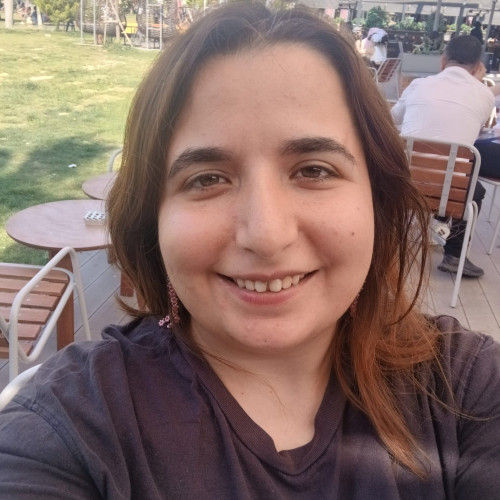 Yasemin Y.