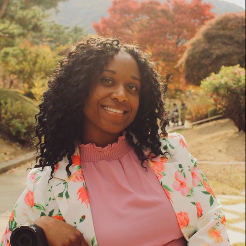Dominique B.