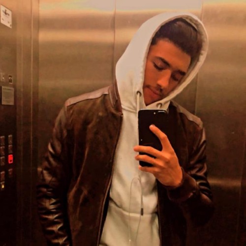 Ayoub o.