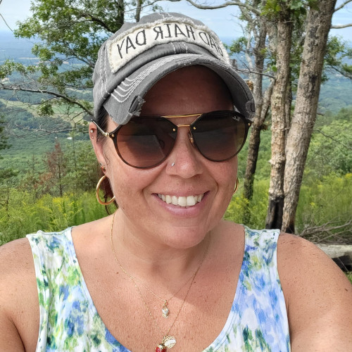 leslie w. profile photo
