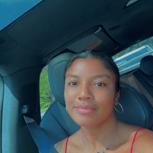 Kat T. profile photo