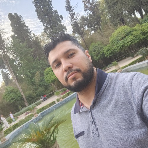 Amine  E. profile photo