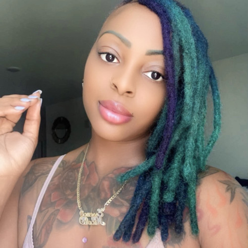 Essence R.