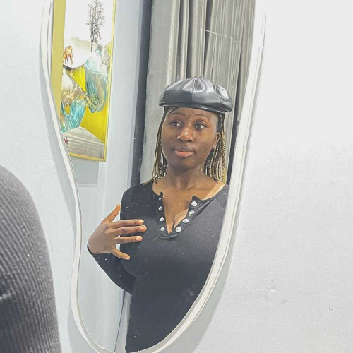Lawrencia N. profile photo