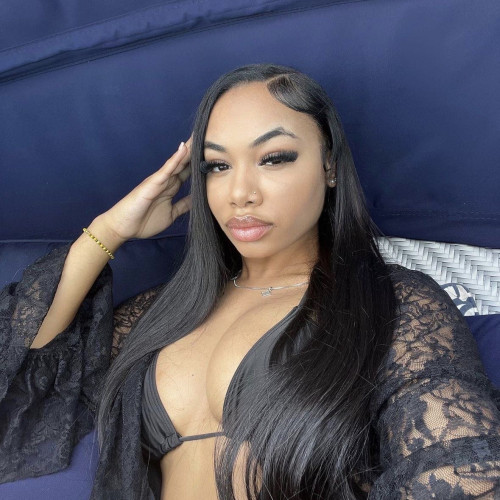 Layla R. profile photo
