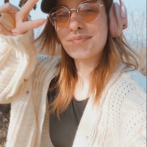 danielle w. profile photo