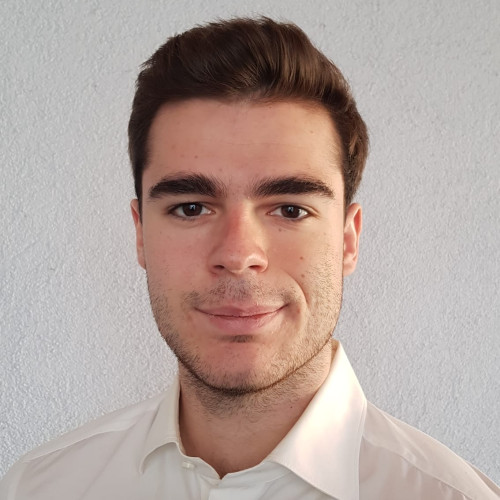 Matthias H.