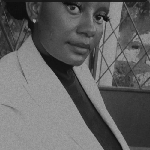 Evelyne M. profile photo