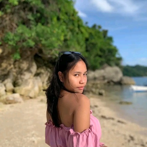 Christia  V.