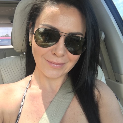 Andrea V.
