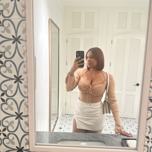 Alejandra B.