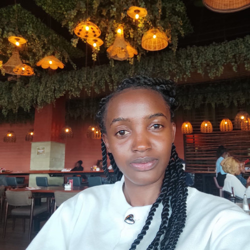 carolyne w. profile photo