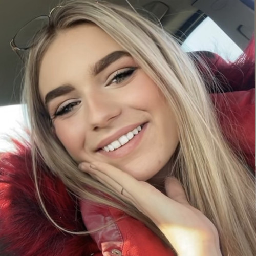 amelia  R.