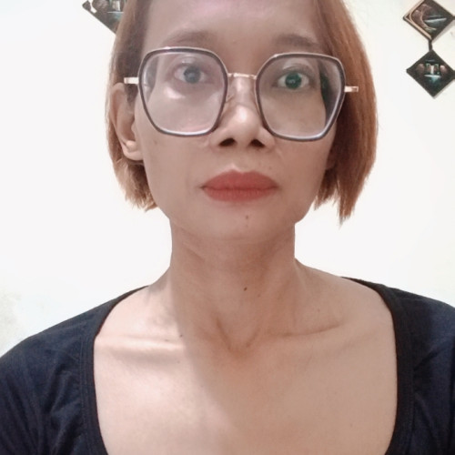 Dwi E.