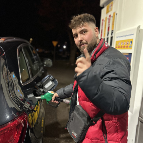 Sebastian  F. profile photo