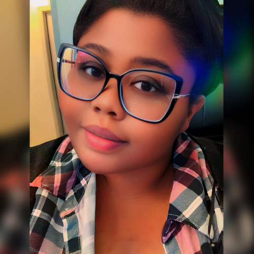 Loni L. profile photo