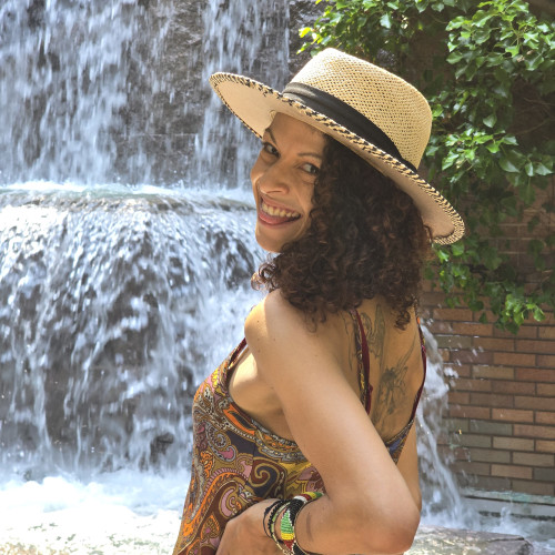 Naya R. profile photo