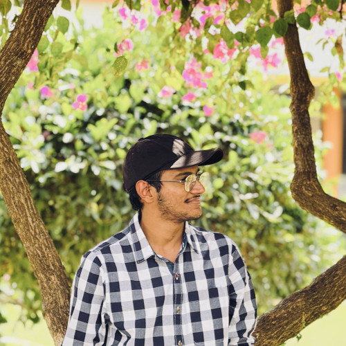 Varun B.