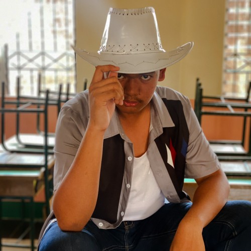 Romel  R.