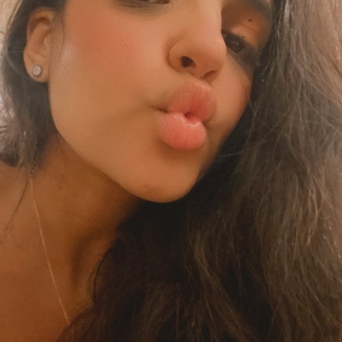 Kenza B.
