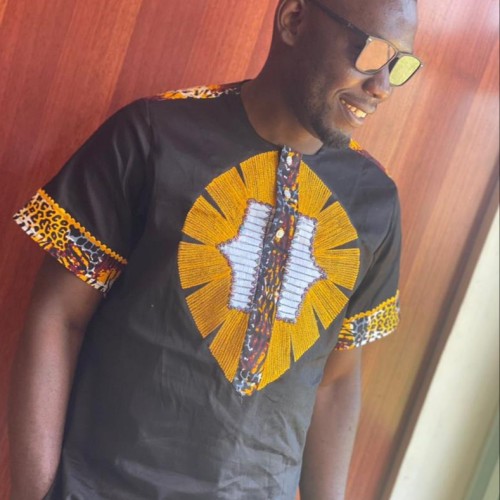 Che E. profile photo