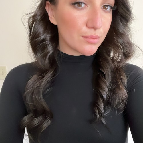 Daniela  R.