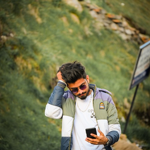 Ansh  T.