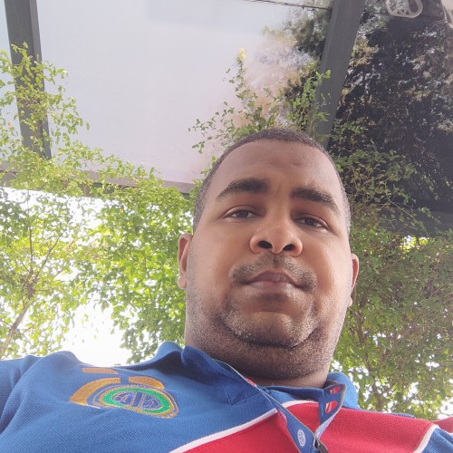 victor r. profile photo