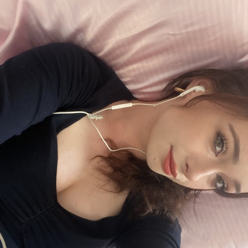 ellie h.