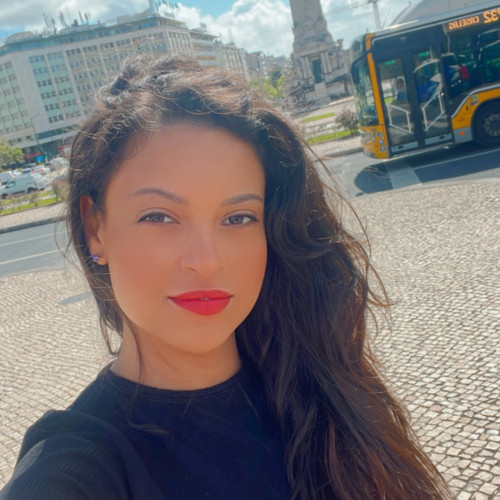 Thalita R.