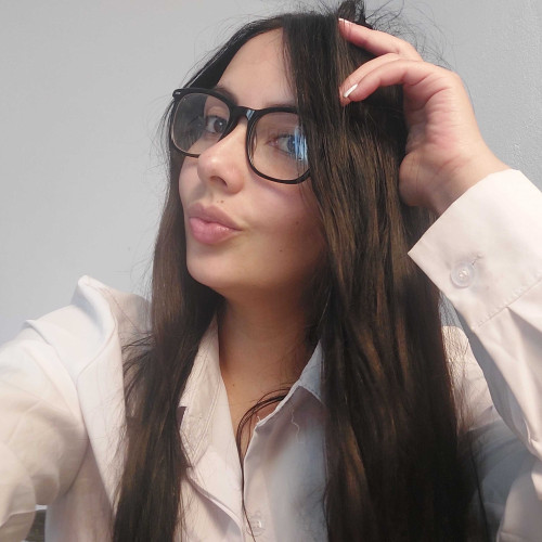 molly w. profile photo