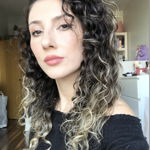 Esra A. profile photo