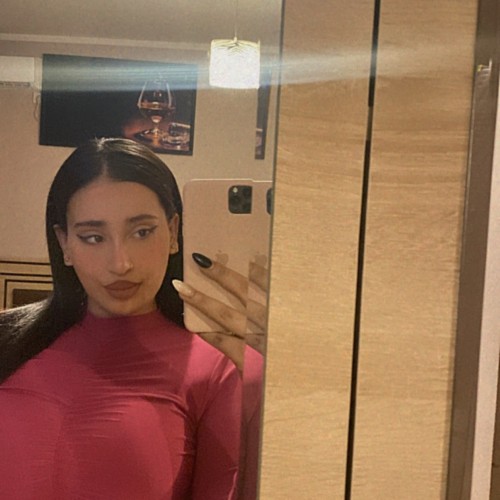 Hassna Y.