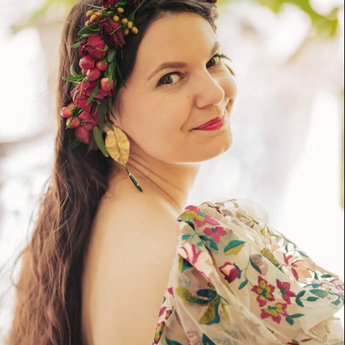 Manuela B.